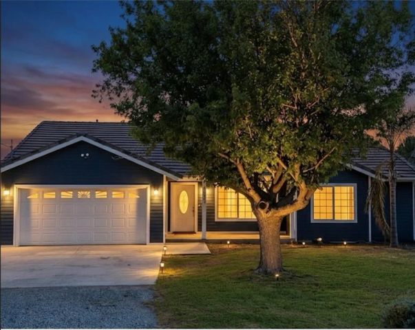 16201 Alta Cresta Avenue, Riverside, CA 92508