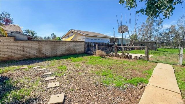 16201 Alta Cresta Avenue, Riverside, CA 92508