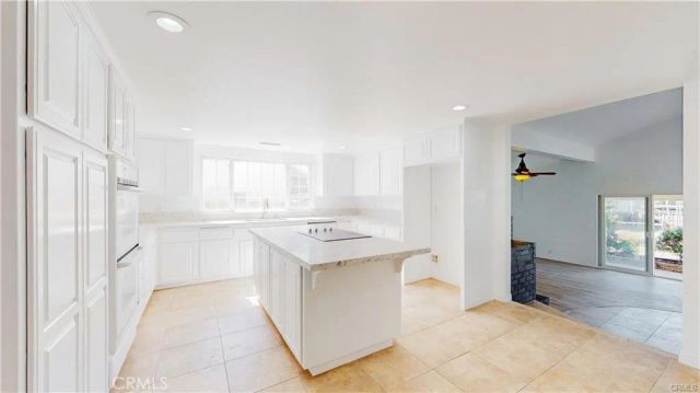 16201 Alta Cresta Avenue, Riverside, CA 92508