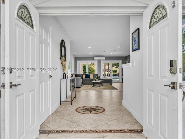 413 Tamarind Dr, Hallandale Beach, FL 33009