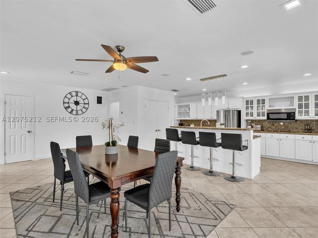 413 Tamarind Dr, Hallandale Beach, FL 33009