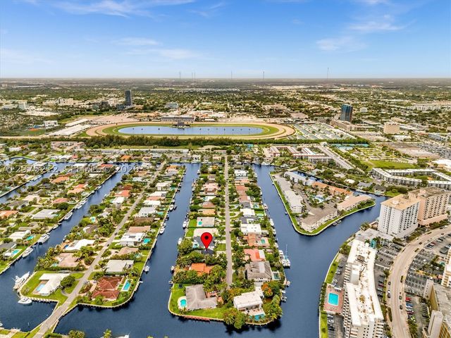 413 Tamarind Dr, Hallandale Beach, FL 33009
