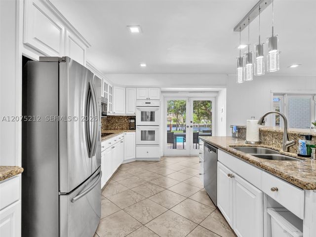 413 Tamarind Dr, Hallandale Beach, FL 33009