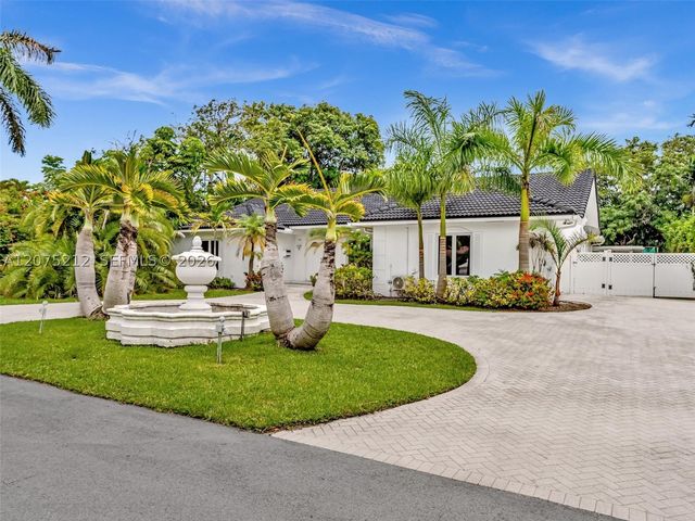 413 Tamarind Dr, Hallandale Beach, FL 33009