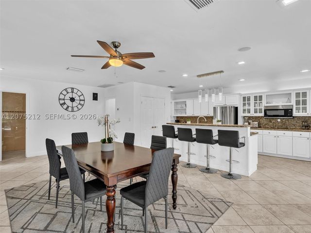 413 Tamarind Dr, Hallandale Beach, FL 33009