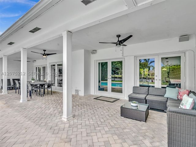 413 Tamarind Dr, Hallandale Beach, FL 33009