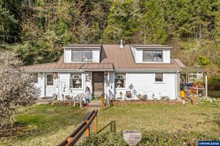 42307 N River Dr, Sweet Home, OR 97386