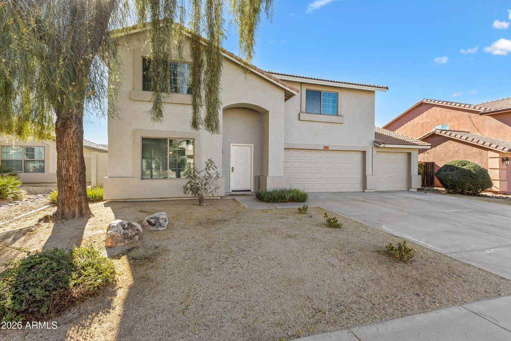 Image 1 of property listing at 287 E BAYLOR Lane, Gilbert, AZ 85296