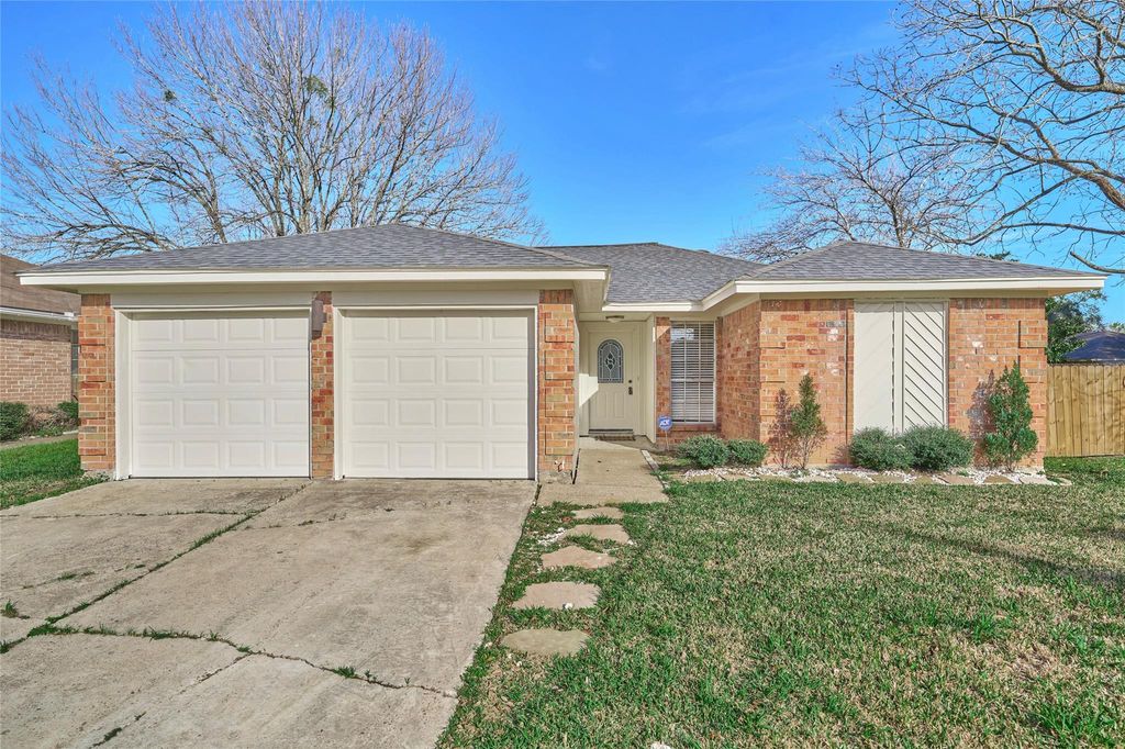 6527 Zapata Drive, Houston, TX 77083