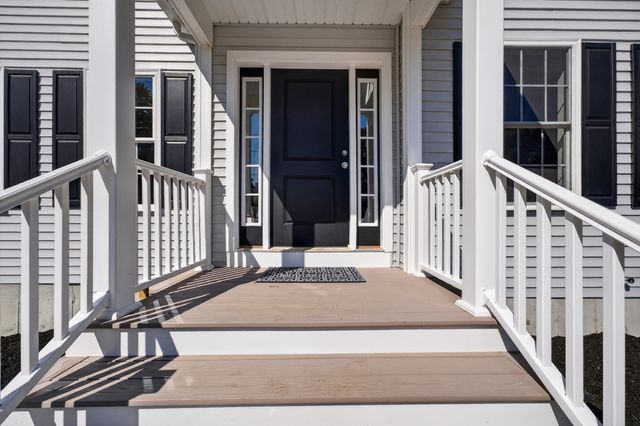 40 N Ogden St, Fall River, MA 02723