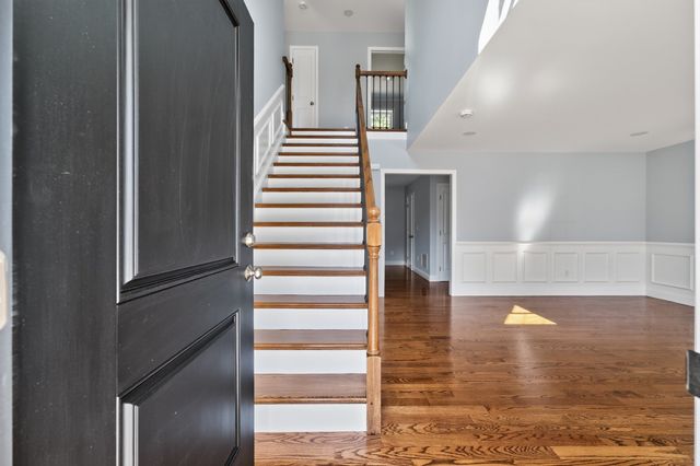 40 N Ogden St, Fall River, MA 02723