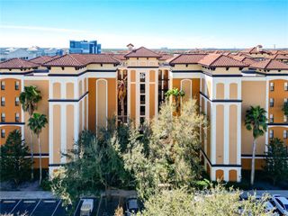 12521 FLORIDAYS RESORT DRIVE 401F, Orlando, FL 32821