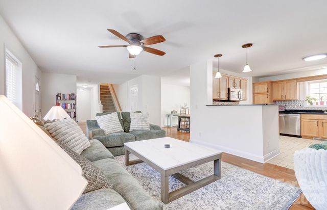 122 Loggers Run, Hendersonville, NC 28739