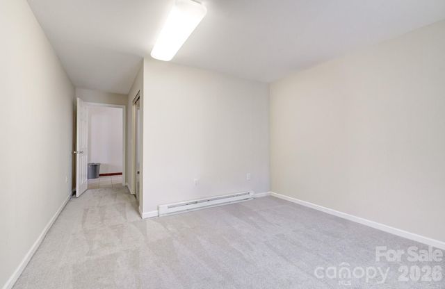 122 Loggers Run, Hendersonville, NC 28739