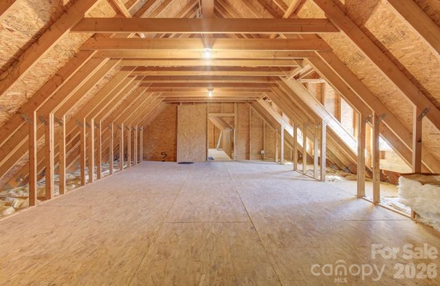 122 Loggers Run, Hendersonville, NC 28739