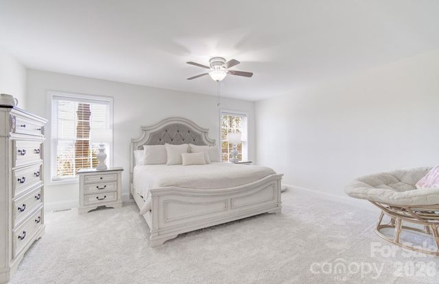 122 Loggers Run, Hendersonville, NC 28739