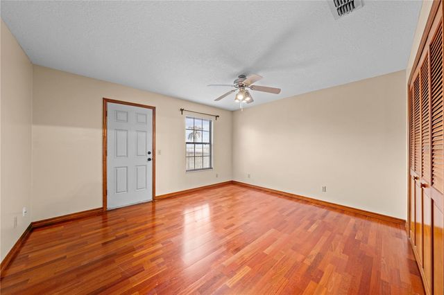 215 E LAKE SHORE BOULEVARD, Kissimmee, FL 34744