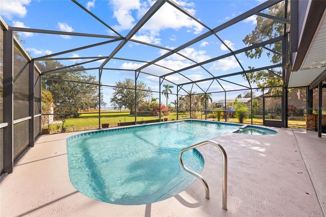 215 E LAKE SHORE BOULEVARD, Kissimmee, FL 34744