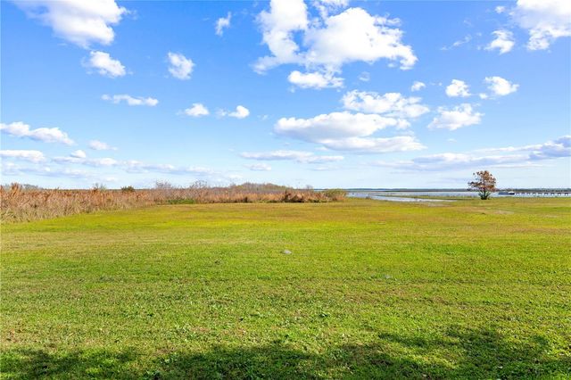 215 E LAKE SHORE BOULEVARD, Kissimmee, FL 34744