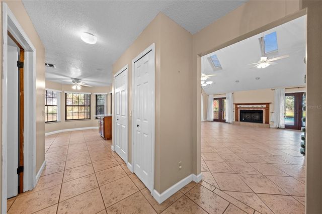 215 E LAKE SHORE BOULEVARD, Kissimmee, FL 34744