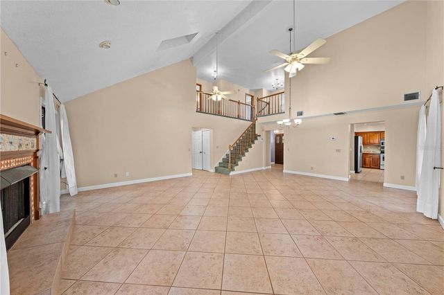215 E LAKE SHORE BOULEVARD, Kissimmee, FL 34744
