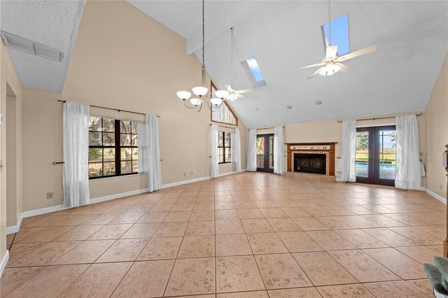 215 E LAKE SHORE BOULEVARD, Kissimmee, FL 34744