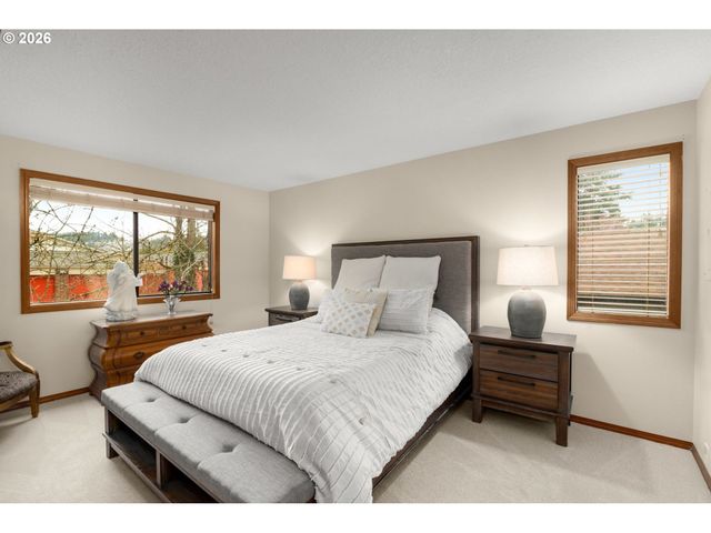 15695 Sw 114TH Ct 4, Portland, OR 97224