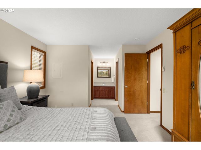 15695 Sw 114TH Ct 4, Portland, OR 97224