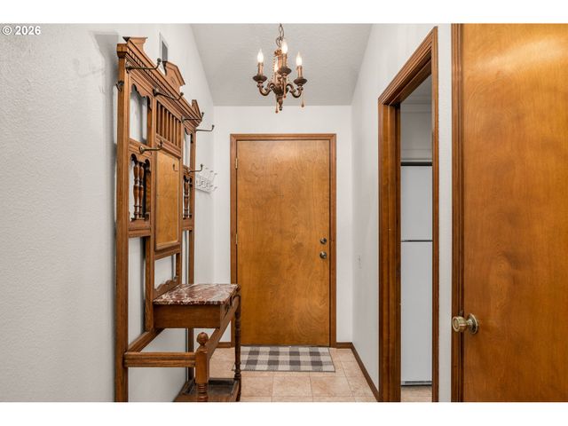 15695 Sw 114TH Ct 4, Portland, OR 97224