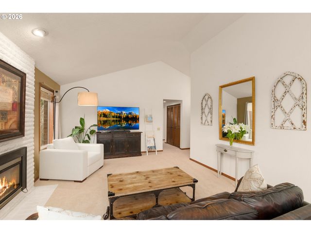 15695 Sw 114TH Ct 4, Portland, OR 97224