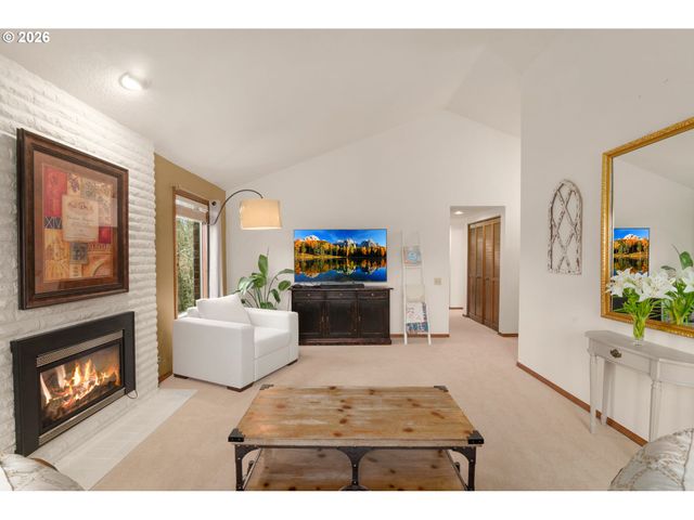 15695 Sw 114TH Ct 4, Portland, OR 97224