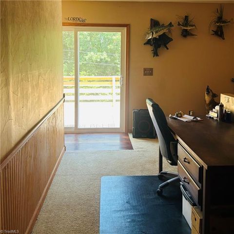2062 Pell Road, Westfield, NC 27053