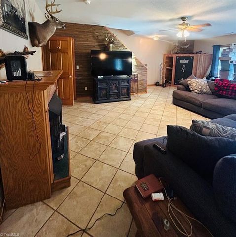 2062 Pell Road, Westfield, NC 27053