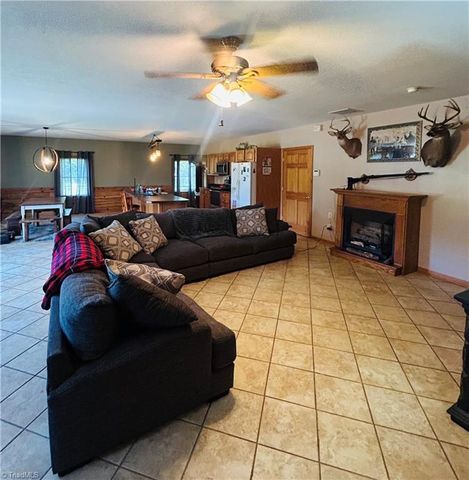 2062 Pell Road, Westfield, NC 27053
