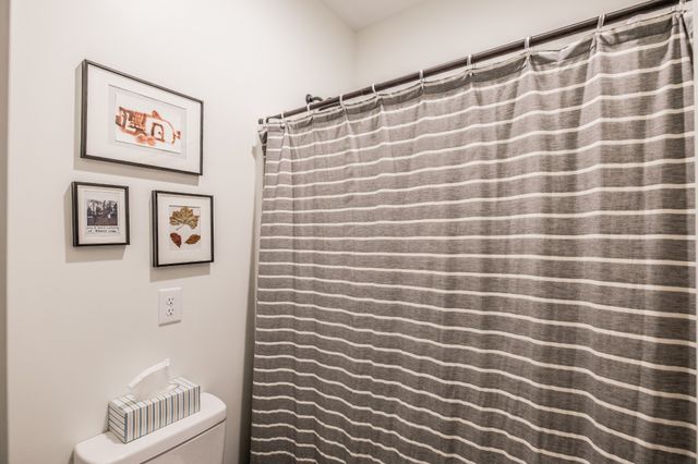 378 Mount Vernon Rd, Bethpage, TN 37022