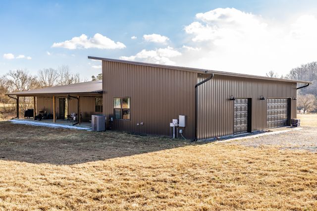 378 Mount Vernon Rd, Bethpage, TN 37022