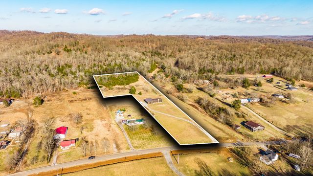 378 Mount Vernon Rd, Bethpage, TN 37022