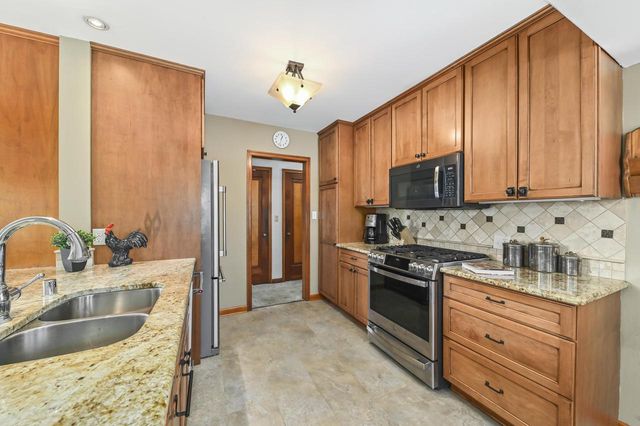 604 N 119th STREET, Wauwatosa, WI 53226