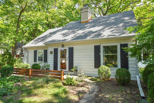 604 N 119th STREET, Wauwatosa, WI 53226