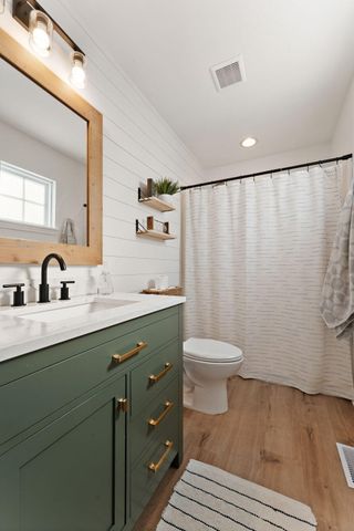 1062 E 115th Court, Crown Point, IN 46307