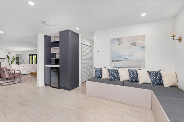 1400 Coruna Ave, Coral Gables, FL 33156