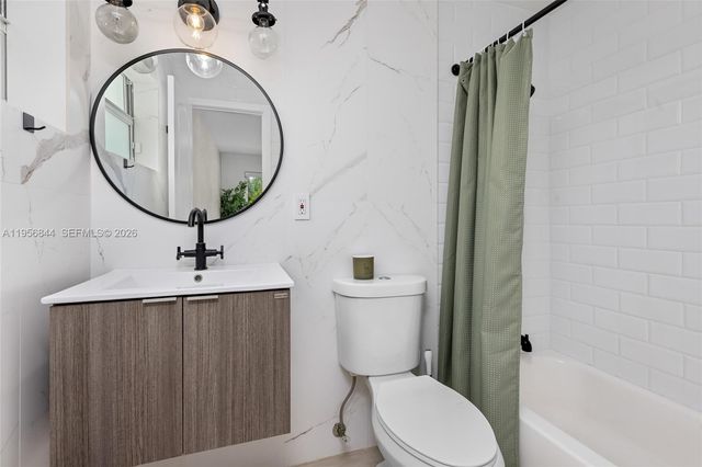 1400 Coruna Ave, Coral Gables, FL 33156