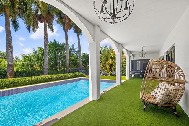 1400 Coruna Ave, Coral Gables, FL 33156