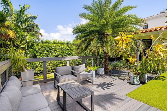 1400 Coruna Ave, Coral Gables, FL 33156