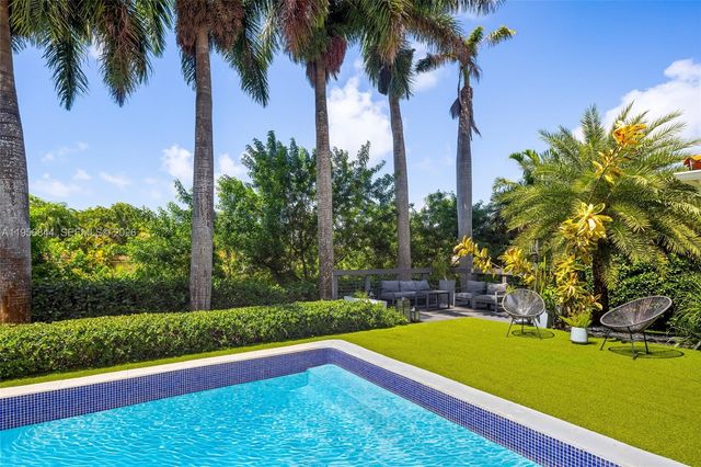 1400 Coruna Ave, Coral Gables, FL 33156