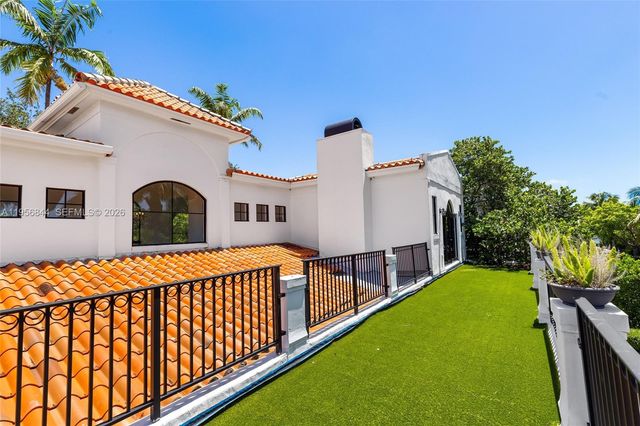 1400 Coruna Ave, Coral Gables, FL 33156