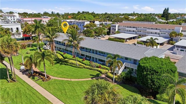 421 12th AVE S A3, Naples, FL 34102
