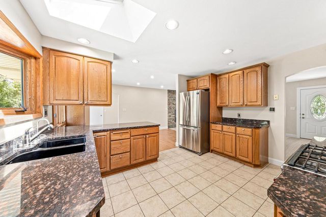 12400 Elmhurst PARKWAY, Elm Grove, WI 53122