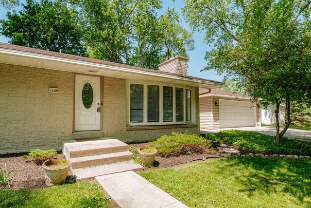 12400 Elmhurst PARKWAY, Elm Grove, WI 53122