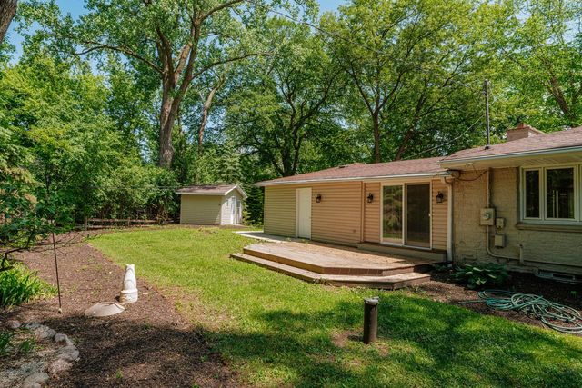 12400 Elmhurst PARKWAY, Elm Grove, WI 53122